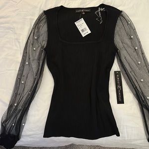 Pearl sleeve top